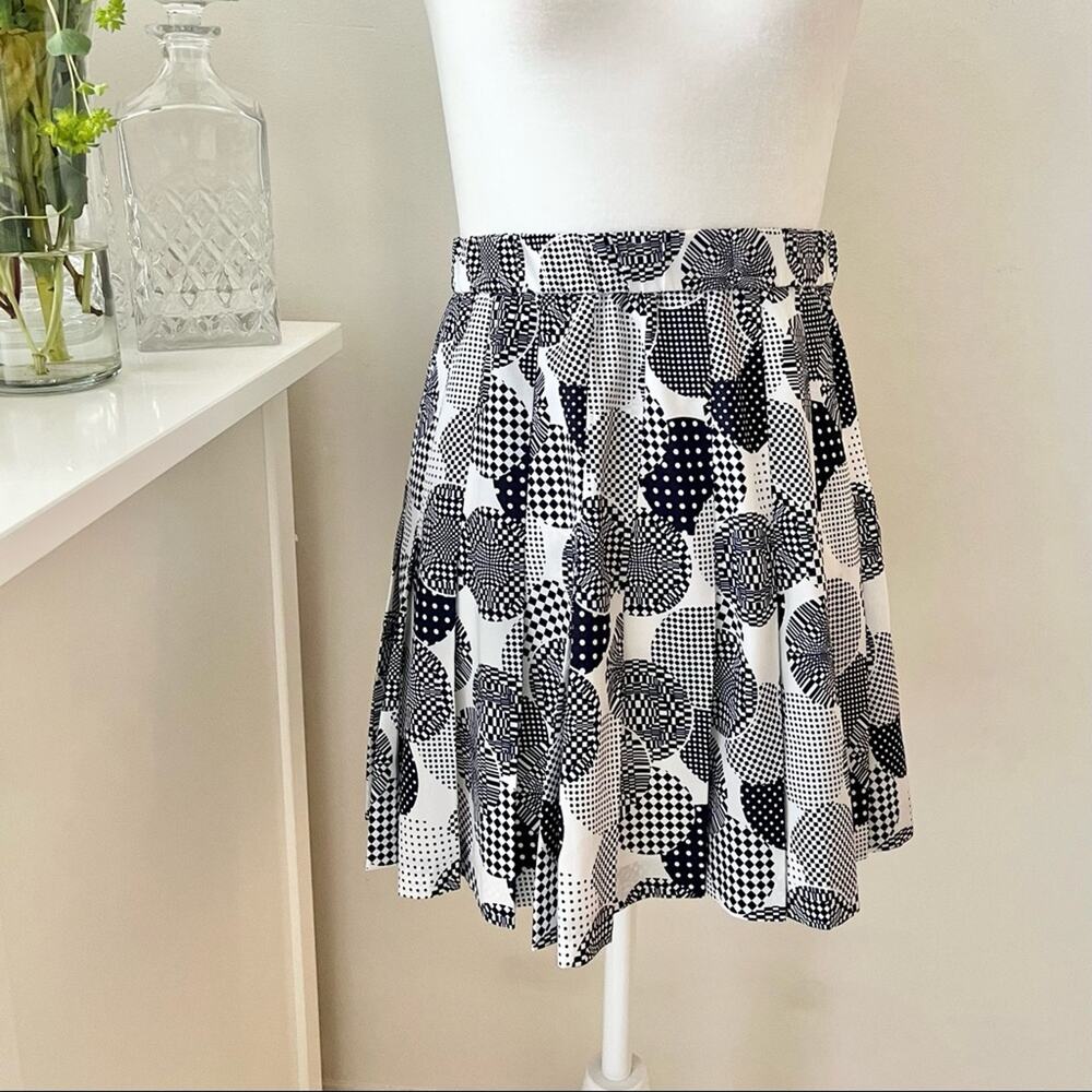 Vintage White & Navy Pleated Tennis Skirt